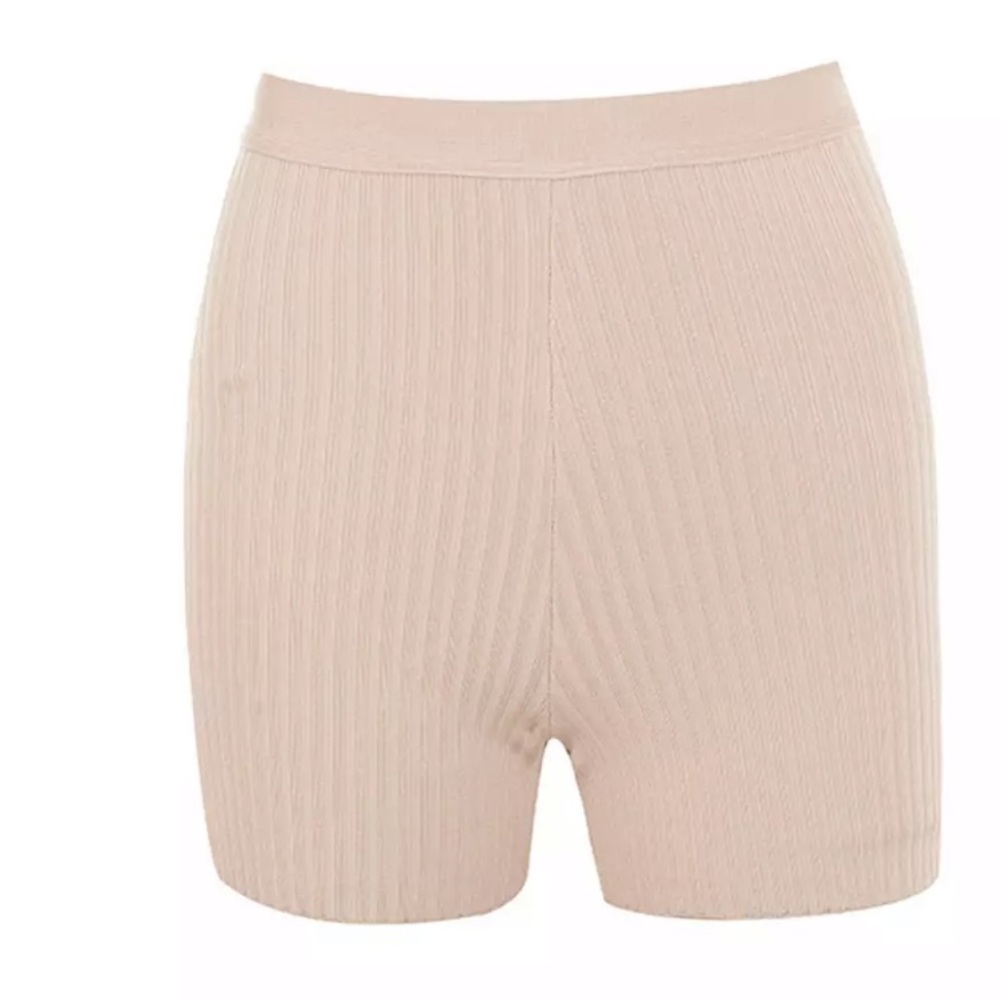 Ribbed knit high waist shorts with zipper
